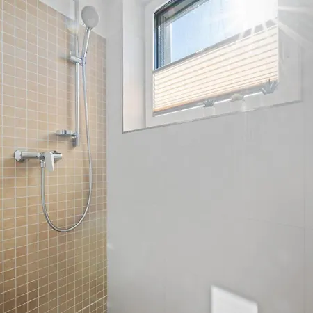 Seeblickwohnung 公寓